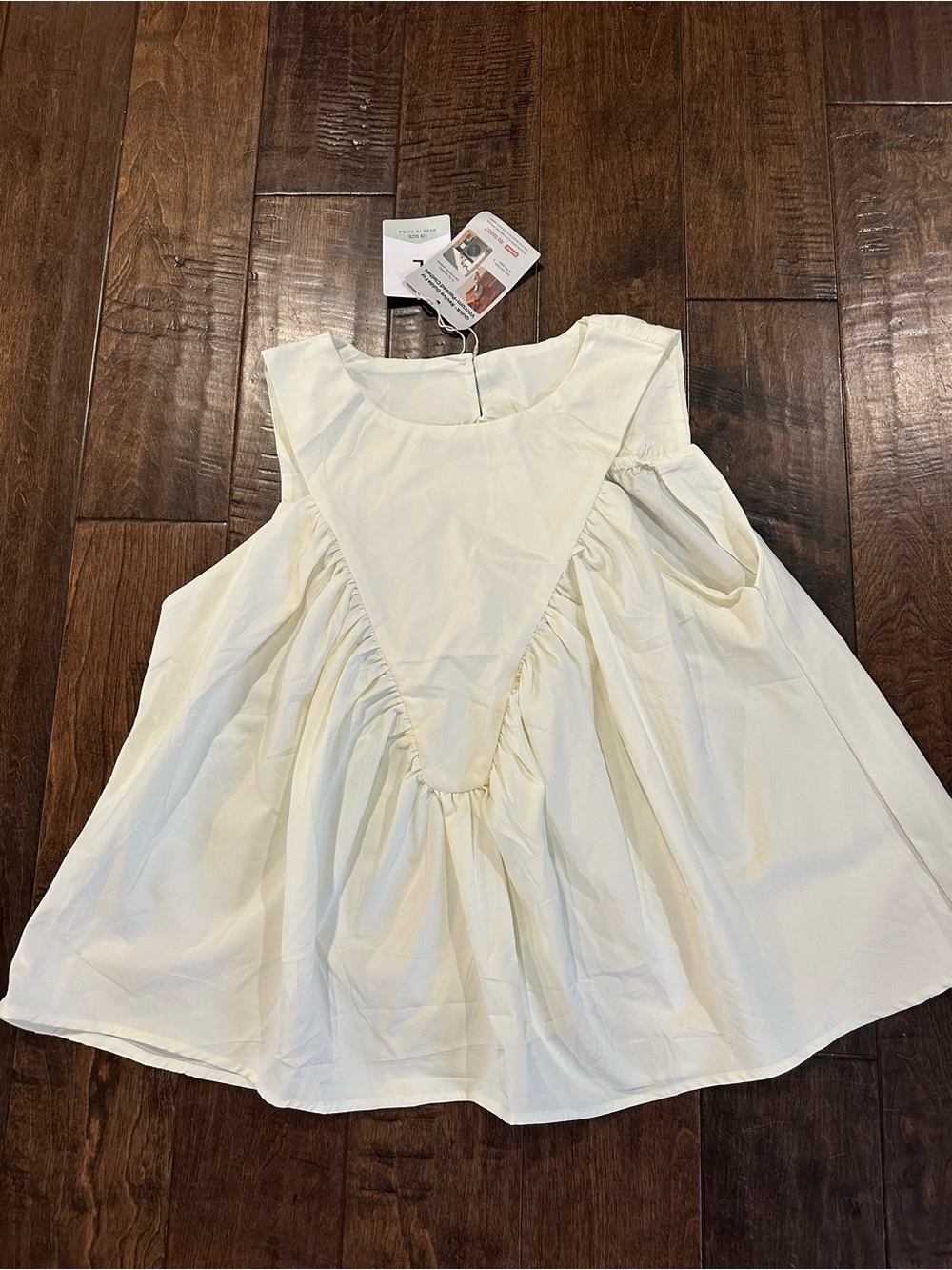 Women’s Cream Sleeveless Gathered V-Panel Top